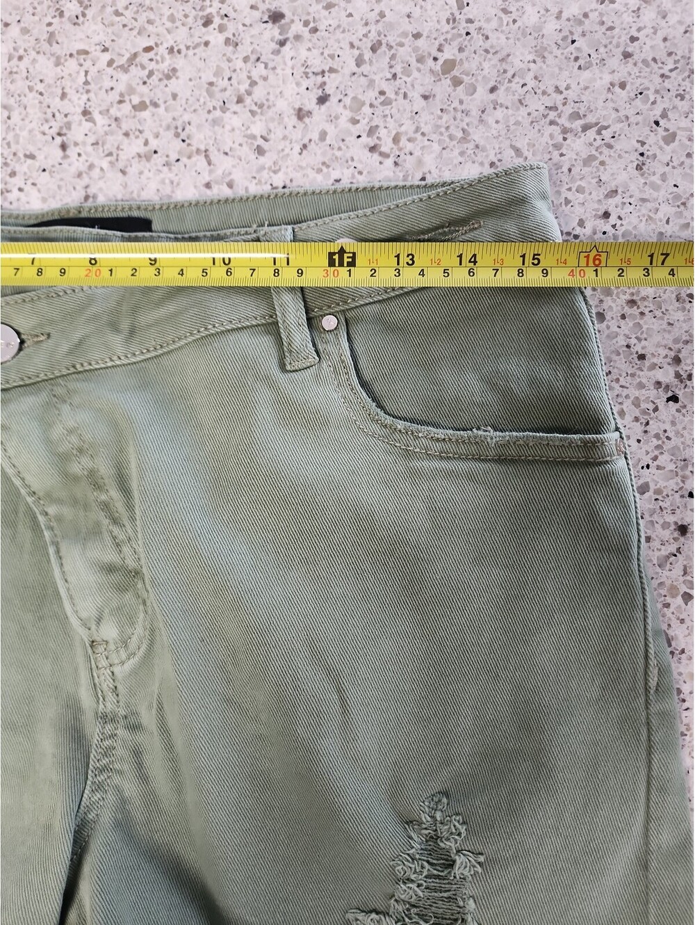 Shorts - Picture 8 of 9